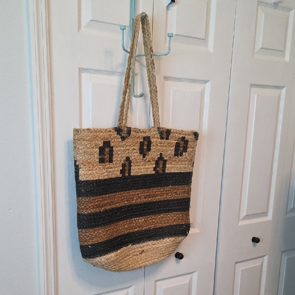 Handwoven Straw Tote Bag - Black and Brown